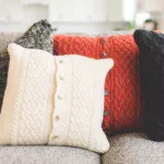 Knitted pillow covers tutorial: Learn how to knit custom pillow covers step-by-step with easy instructions for beginners and seasoned knitters alike